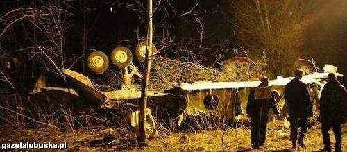 Wrak prezydenckiego samolotu, który rozbił się pod Smoleńskiem
