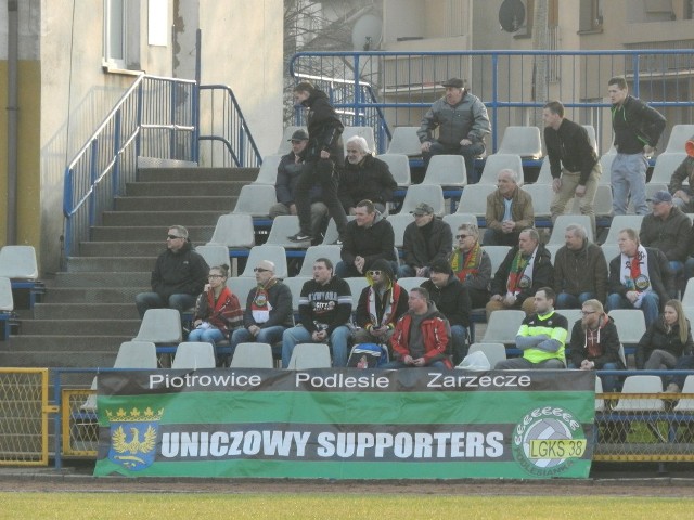 4. Liga: Kibice na meczu Iskra Pszczyna - Podlesianka Katowice 1:0