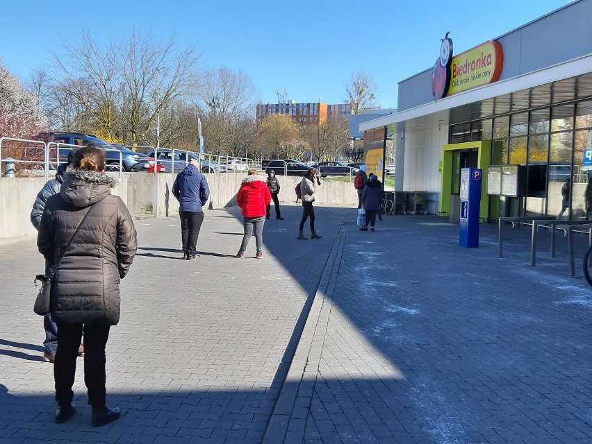 Cztery etapy znoszenia ograniczeń związanych z koronawirusem [20.04.2020]