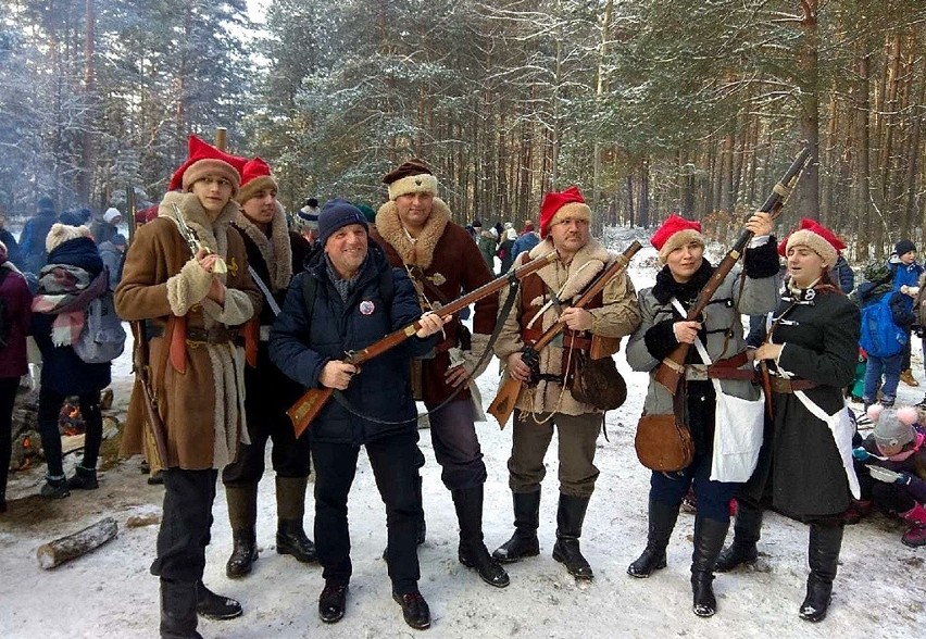 Gmina Brody. Uczniowie z Lubieni efektownie uczcili rocznicę wybuchu powstania styczniowego 