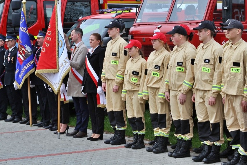 Nowy wóz strażacki dla OSP w Ciechanowcu. W uroczystości...