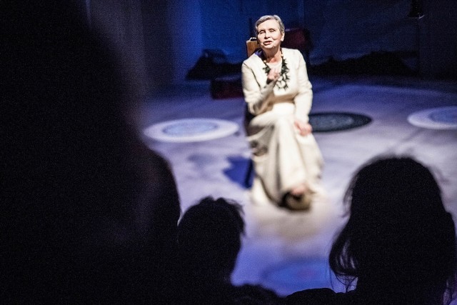 Irena Dudzińska jako Diana w "Mieście kobiet" w Teatrze Nowym w Poznaniu