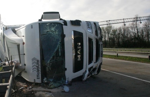 To kolejny wypadek z udziałem ciężarówek na krajowej ósemce (zdjęcie ilustracyjne)