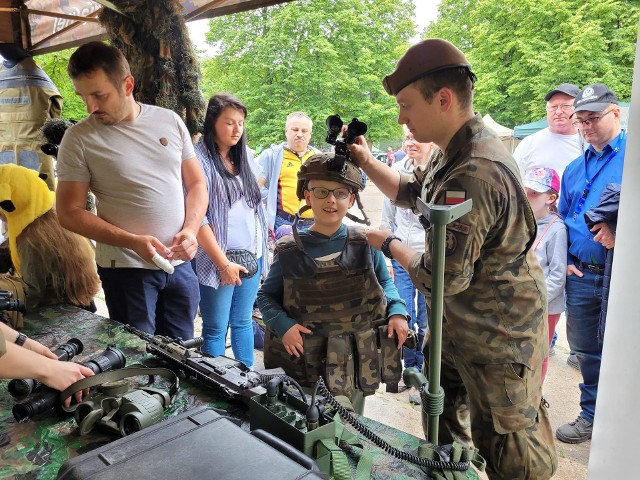 Militariada w Nowej Dębie przyciąga miłośników wojskowości