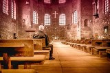 Tu najlepiej się modlić. Zobacz najlepiej oceniane kościoły w Ostrowcu Świętokrzyskim i powiecie ostrowieckim [TOP 15]