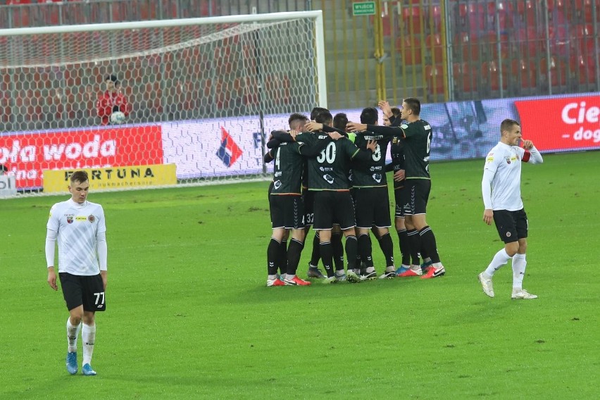 GKS Tychy - Chrobry Głogów 4:0 (2:0).