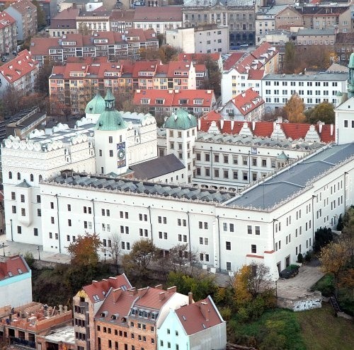 Po odnowieniu elewacji Zamku Książąt Pomorskich przyszedł czas na zmiany wewnątrz.