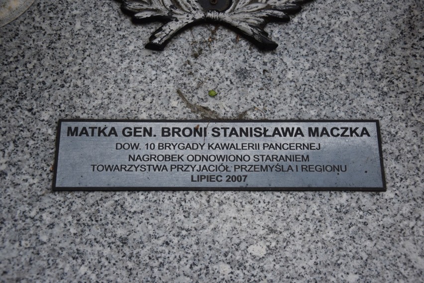 Na Cmentarzu Zasańskim w Przemyślu znajduje się grób matki...