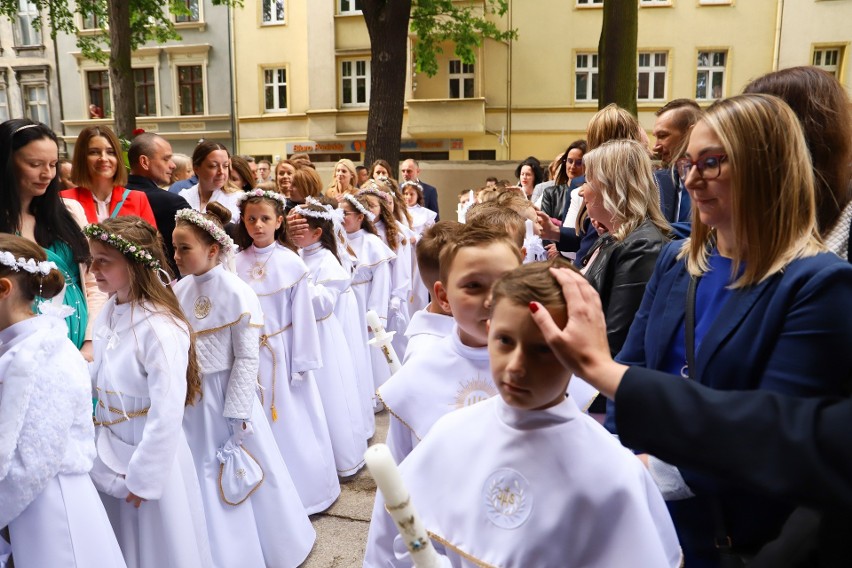 Dziś (21.05) Pierwszą Komunię Świętą przyjęły dzieci w...