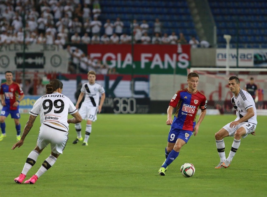 Ekstraklasa: Piast - Legia 2:1. Mecz o fotel lidera! [ZAPOWIEDŹ, GDZIE OGLĄDAĆ, LIVE, ONLINE]