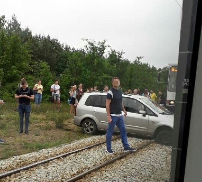 Do zdarzenia w okolicy ulicy Lewińskiego doszło w piątek (14...