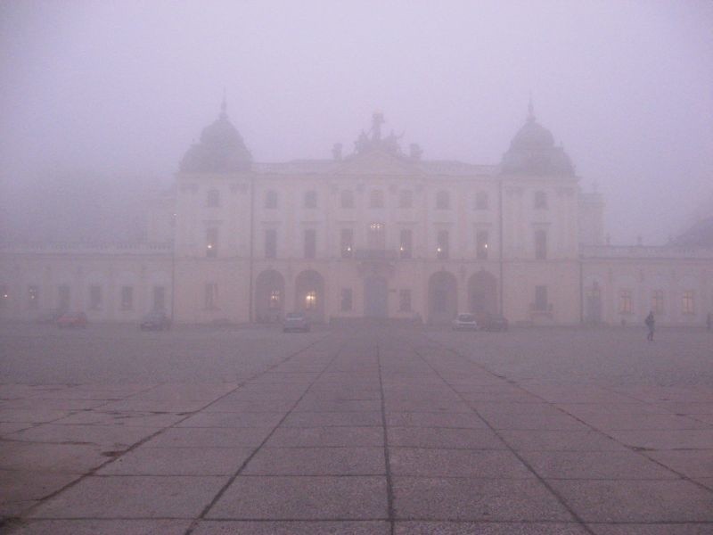 Palac Branickich to jedna z najlepiej zachowanych rezydencji...