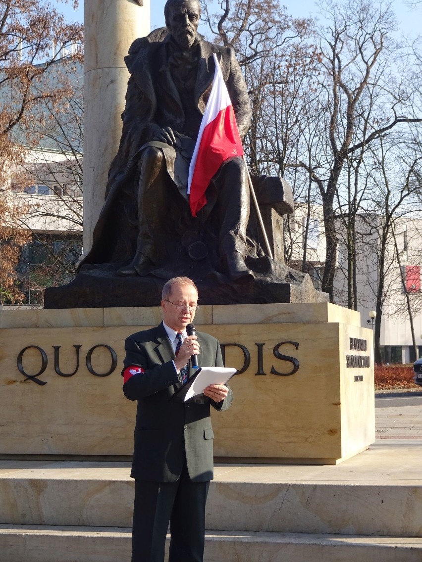 Świętokrzyscy narodowcy upamiętnili 100. rocznicę odzyskania niepodległości przez Polskę