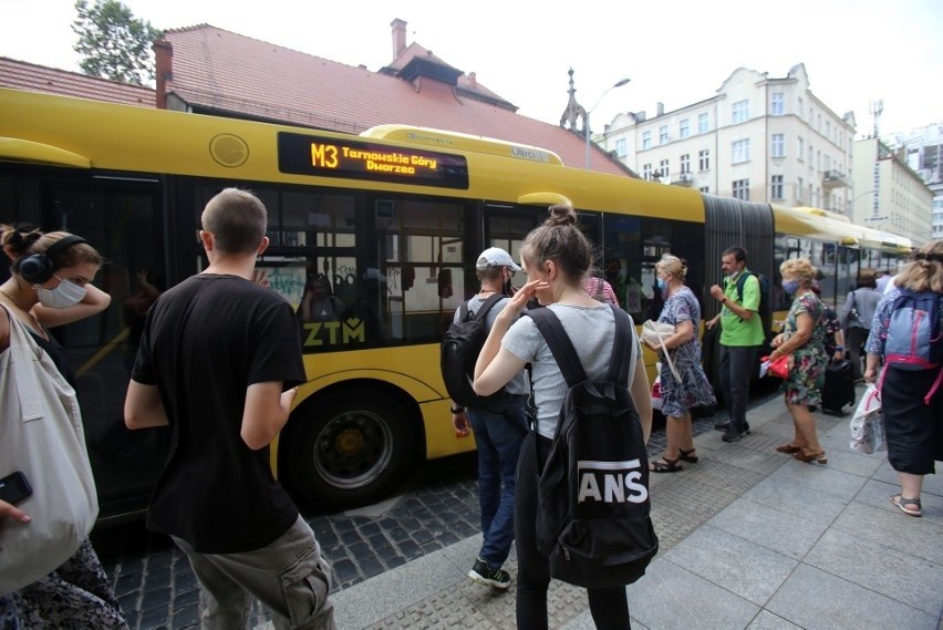 ZTM ogranicza ilość kursów autobusów miejskich w aglomeracji