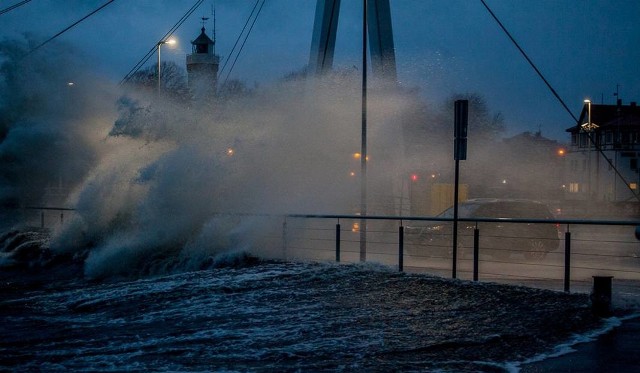 Ostrzeżenie przed silnym wiatrem na Pomorzu. W porywach do 95 km/h