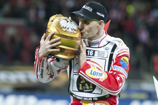 Tomasz Gollob swój życiowy sukces osiągnął w 2010 roku, kiedy został indywidualnym mistrzem świata.