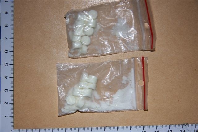 Przy nastolatkach policja znalazła metaamfetaminę/ extasy