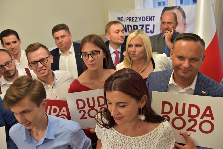 Wybory prezydenckie 2020. Radość w opolskim sztabie PiS po...