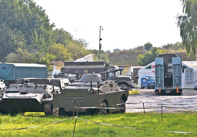 Centrum Atrakcji Wojskowych Bastion przy ul. Koszalińskiej. Z końcem września upływa czas, jaki prezydent Kołobrzegu dał firmie na opuszczenie zajmowanego od 1,5 roku bezumownie terenu.