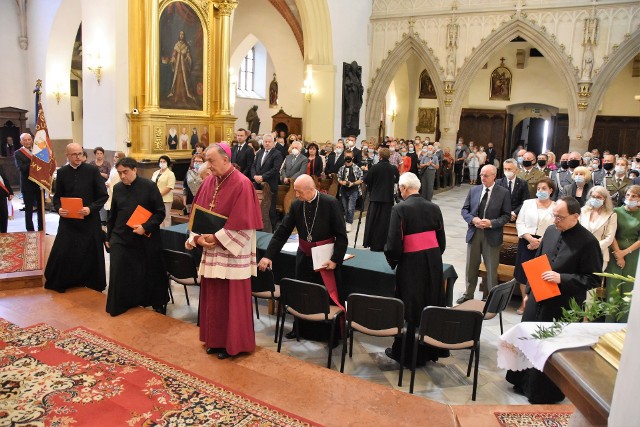 Uroczyste posiedzenie trybunału w katedrze pod przewodnictwem ordynariusza tarnowskiego zainaugurowało proces beatyfikacyjny Stefanii Łąckiej