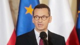 Mateusz Morawiecki: Odłóżmy na bok polityczne spory. W telewizji premier apelował do opozycji o współpracę. "Solidarni zwyciężymy"