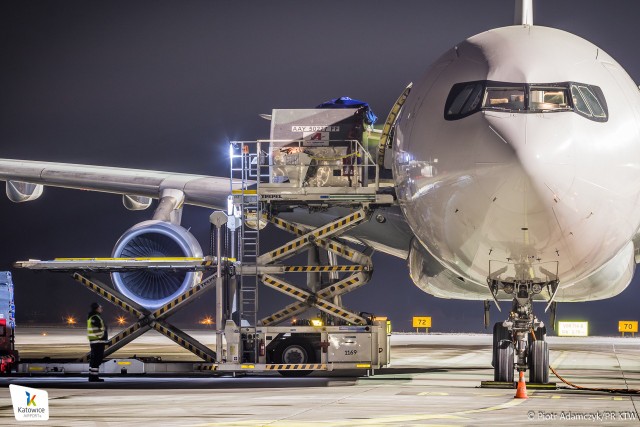 Port Lotniczy im. Wojciecha Korfantego w Pyrzowicach rozwija segment cargo. W czerwcu frachtowce wykonały tu 410 starów i lądowańZobacz kolejne zdjęcia. Przesuwaj zdjęcia w prawo - naciśnij strzałkę lub przycisk NASTĘPNE