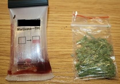 Badanie testerem narkotykowym wykazało, że brzeżanin miał amfetaminę i marihuanę.
