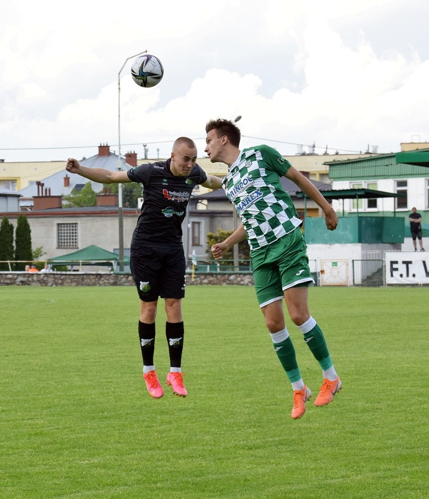 3 liga. Przemeblowana Wisłoka Dębica wygrała z Chełmianką po koncertowej grze [ZDJĘCIA]