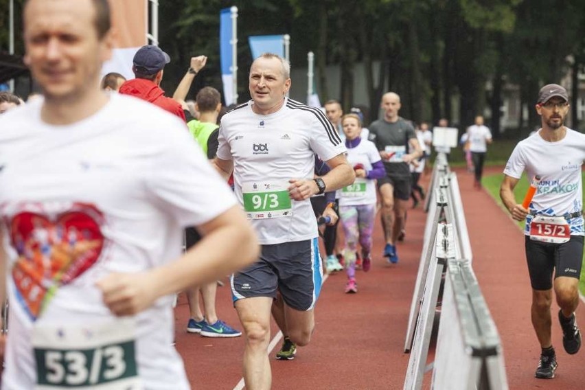 Kraków. 4. PKO Bieg Charytatywny: Wybiegali 2469 obiadów dla dzieci [ZDJĘCIA]