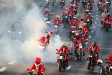 Parada Mikołajów na motocyklach przejechała przez Wrocław (MNÓSTWO ZDJĘĆ)