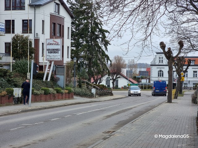 Konsekwencje naruszenia przepisu są dotkliwe dla kierujących, ale znacznie gorsze jest spowodowanie zagrożenia bezpieczeństwa w ruchu drogowym, zwłaszcza przyczynienie się do wypadku