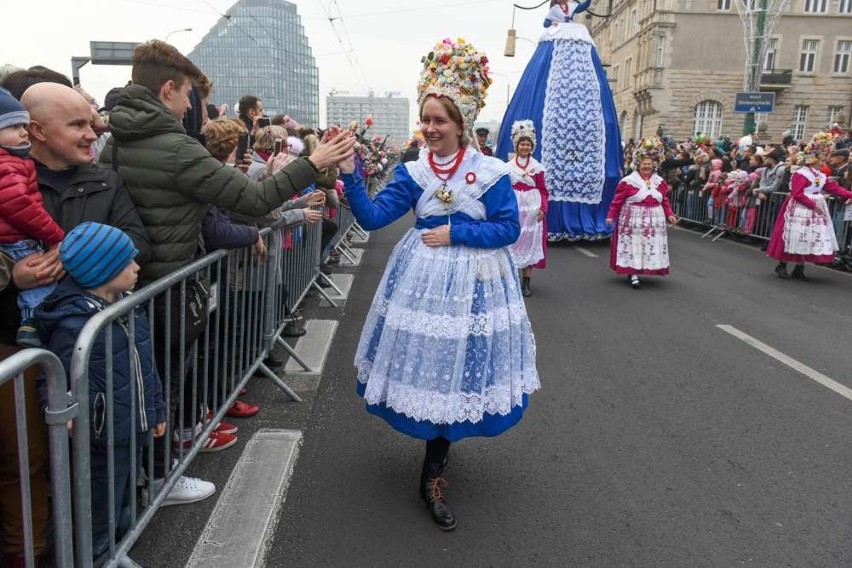 Imieniny Ulicy Święty Marcin 2018 - tak wyglądał korowód i...