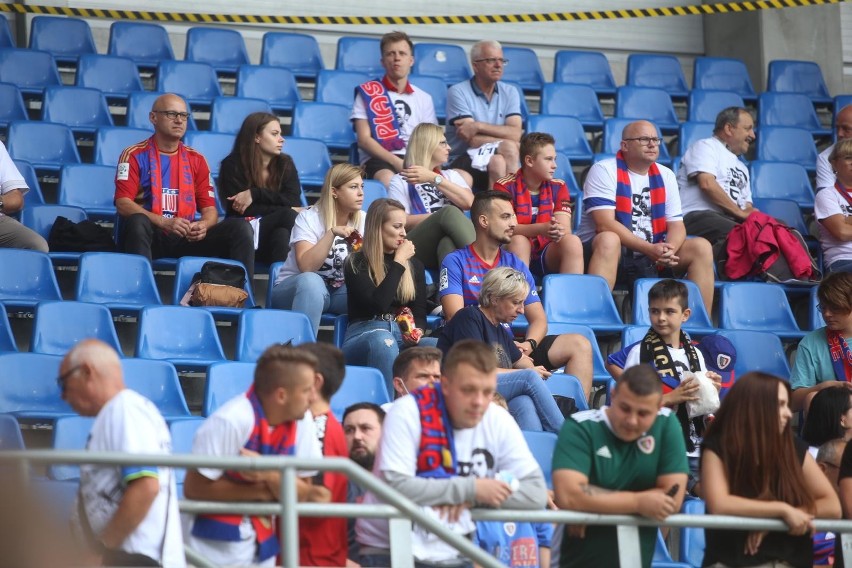 5.07.2021. Kibice na meczu Piast Gliwice - Raków Częstochowa...