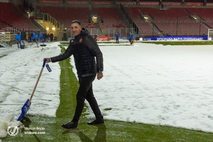 W Łodzi, na stadionie Widzewa, poradzono sobie z zalegającym...