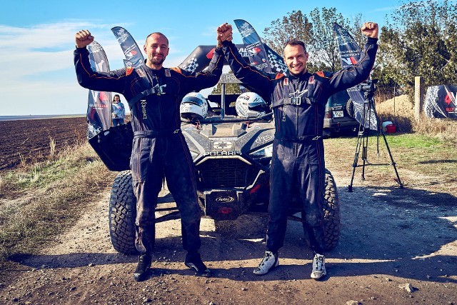 Dariusz Baśkiewicz i Tomasz Białkowski mieli powody do zadowolenia na mecie rajdu 4V Rally Raid