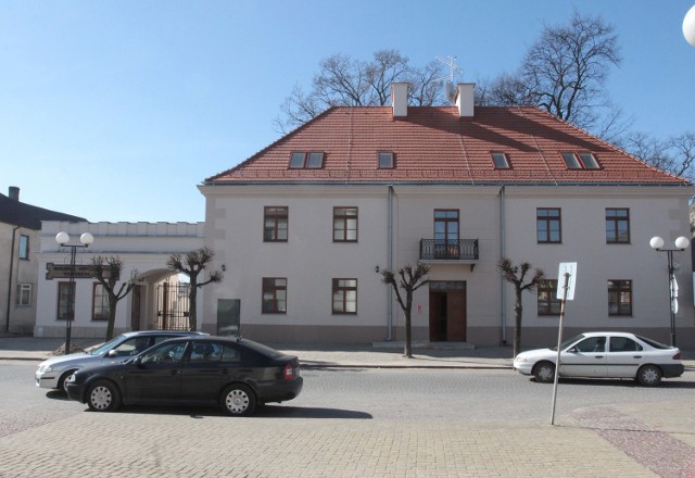 Hotel pod Dębem otrzymał kategorię trzech gwiazdek i w drugiej połowie sierpnia przyjmie pierwszych gości.