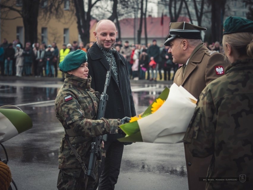 55 żołnierzy dobrowolnej zasadniczej służby wojskowej w Nisku złożyło przysięgę. Zobacz zdjęcia