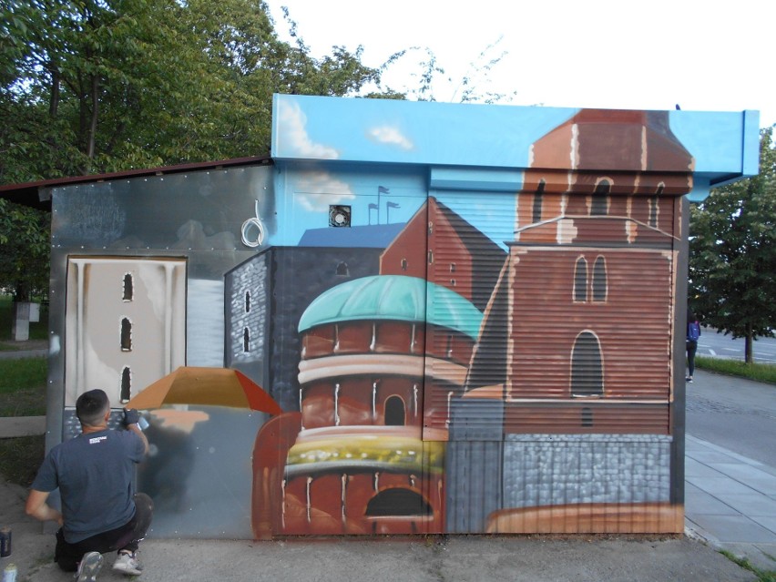 Kraków. Magiczny kiosk przy rondzie Kocmyrzowskim. Zmienił się nie do poznania [ZDJĘCIA]