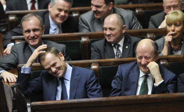 Sejm w 2010 r. Na pierwszym planie Donald Tusk i Jan Vincent Rostowski