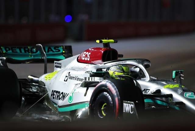 Lewis Hamilton w akcji podczas poprzedniego spotkania kierowców Formuły 1 w Singapurze