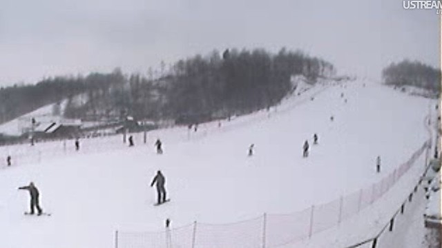 W Bałtowie narciarze mają wyśmienite warunki do szusowania.