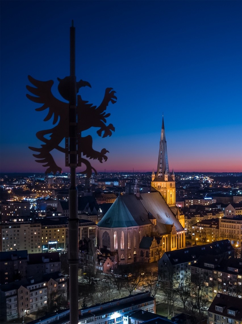 Szczecin z góry zachwyca bardziej. Zjawiskowe kadry Mateusza Sielickiego [ZDJĘCIA]