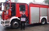 Uroczyste przekazanie wozu strażackiego dla Ochotniczej Straży Pożarnej w Brodach. Zobacz zdjęcia