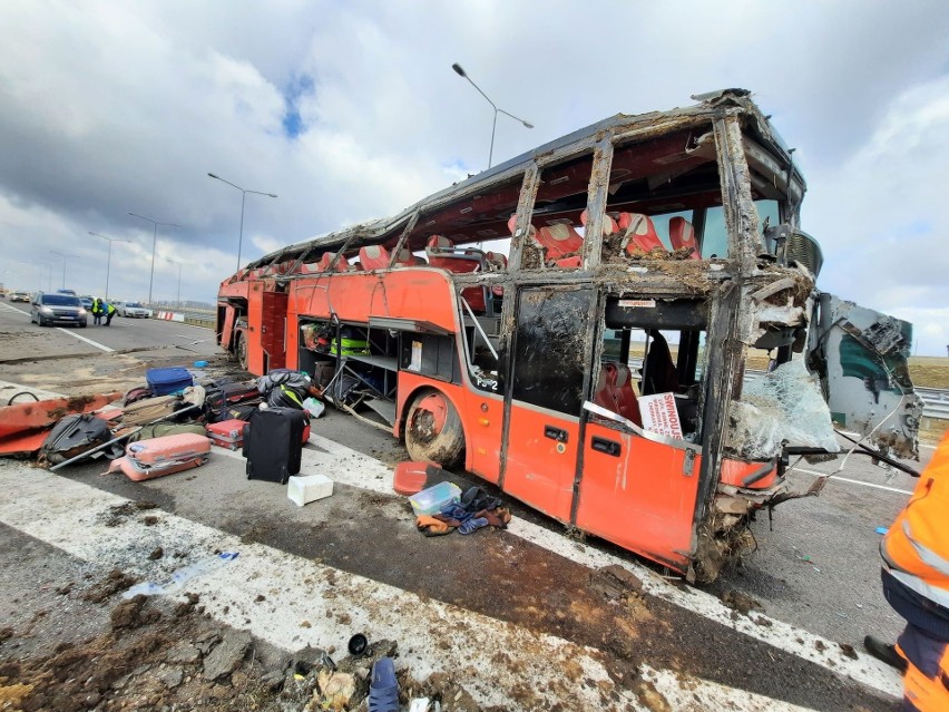 24 osoby, które uczestniczyły w wypadku autokaru na autostradzie A4 w pobliżu Przemyśla, wróciły na Ukrainę