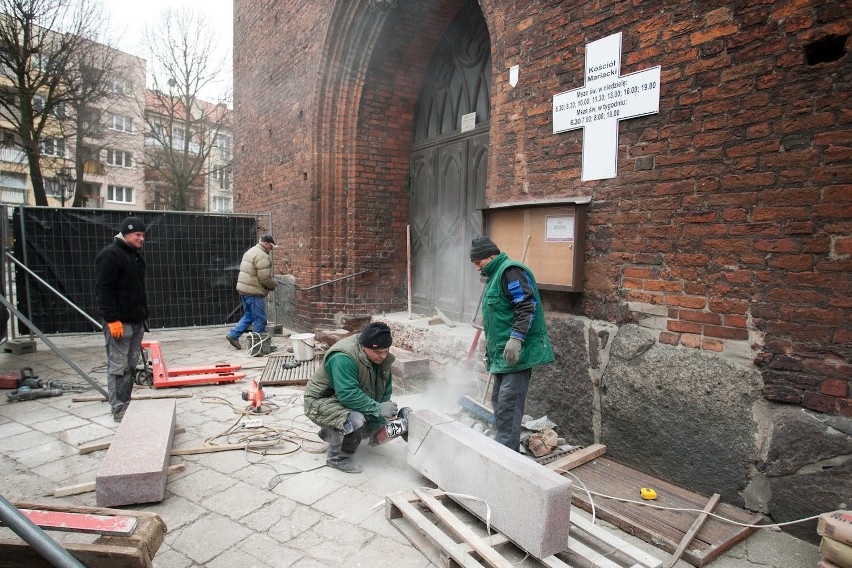 Rozpoczął się remont schodów kościoła Mariackiego