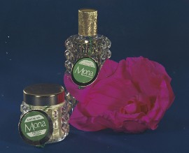 Perfumy damskie w PRL-u. Sprawdź, czy pamiętasz kultowe marki z dawnych lat  | Strona Kobiet