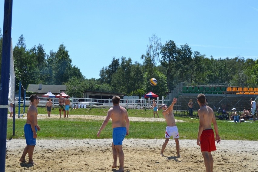 Upały 2014 na Śląsku. Mieszkańcy szukają ochłody na kąpieliskach [ZDJĘCIA]