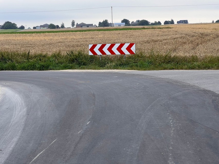 Wyremontowana droga w Kaczycach.