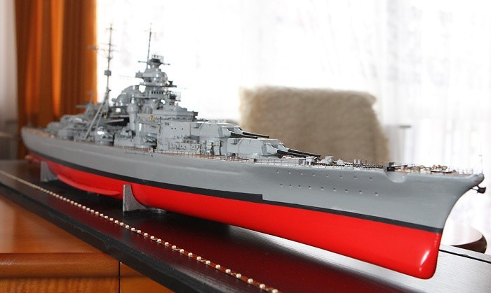 Az 2,5 roku budowal model pancernika Bismarck ustczanin...