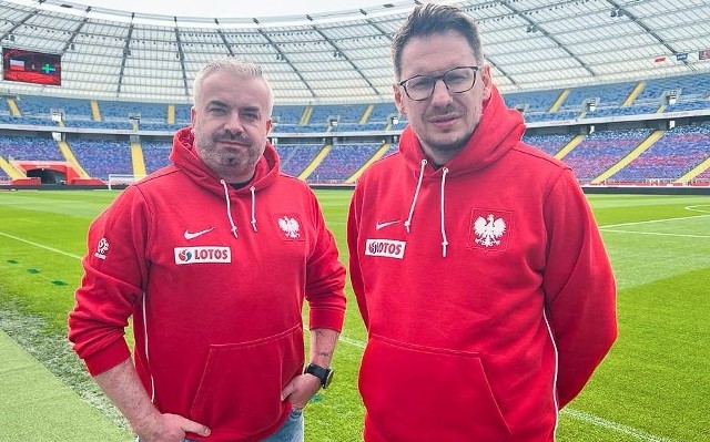 Paweł Jańczyk i Tomasz Dudek zadbali o odpowiednią oprawę podczas meczu Polska - Szwecja w Chorzowie.